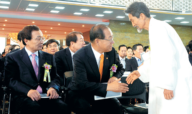 만든곳: 한국 네티즌본부 카페