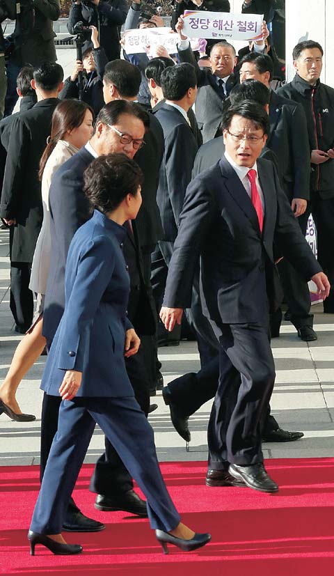 만든곳: 한국 네티즌본부 카페