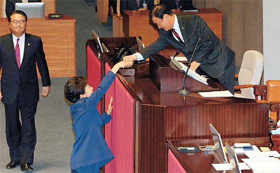 만든곳: 한국 네티즌본부 카페