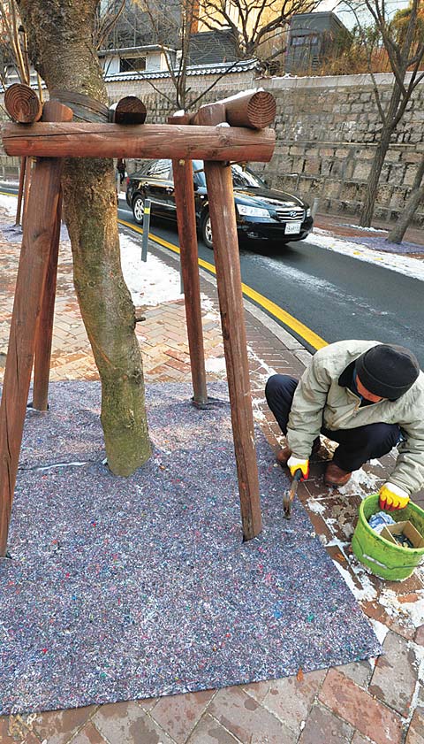 사진이 안 나오면→ 우칙클릭→ 사진보기클릭: 작성: '한국 네티즌본부' 카페