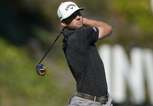 Burns maintains lead on PGA tour interrupted by strong winds