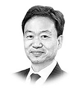 한국 좌파 ‘법 적대적 속성’의 비극