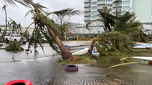괌 ‘태풍 마와르’ 강타