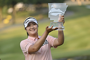 유해란, LPGA투어 첫 우승…아칸소 챔피언십 제패